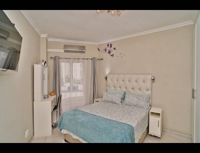 3 BEDROOM APARTMENT FOR SALE IN LA LUCIA